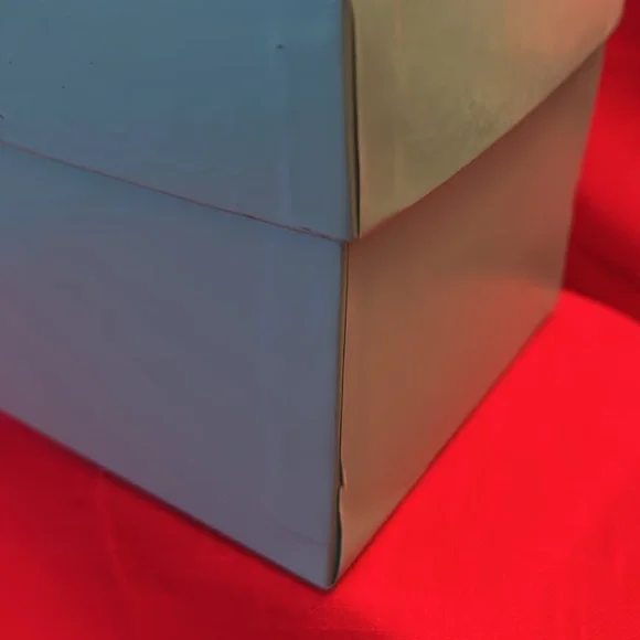 Tiffany & Co rock cut votive candle holder with box - Picture 8 of 9